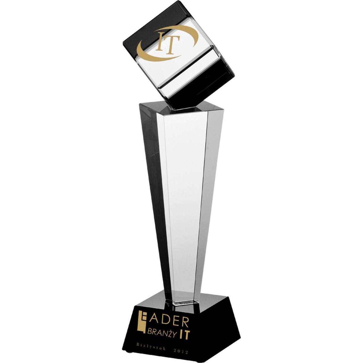 Skleněná gravírovaná trofej s pouzdrem + výplň barvou